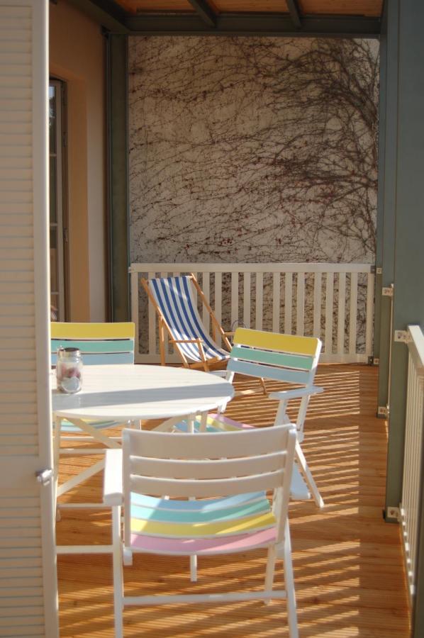 Schloss-Und Seeblick Apartment Rheinsberg Exterior photo